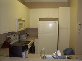 Immaculate 2 BR, 2.5 BA Townhouse In Towngate  in Pembroke Pines, FL (Photo 2 of 6)