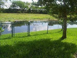 Immaculate 2 BR, 2.5 BA Townhouse In Towngate  in Pembroke Pines, FL (Photo 3 of 6)