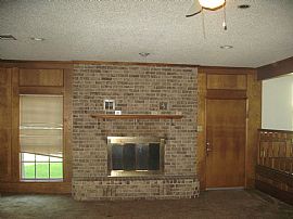 NO CREDIT CK. HUGE HOME, LARGE BACKYARD WITH SEPARATE STORAGE in Grand Prairie, TX (Photo 3 of 6)