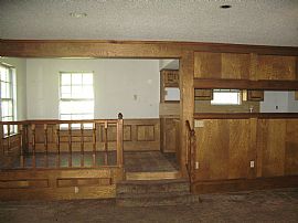 NO CREDIT CK. HUGE HOME, LARGE BACKYARD WITH SEPARATE STORAGE in Grand Prairie, TX (Photo 4 of 6)