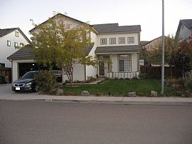 Furnished 4 BR, 3 BA House 3.3 Miles From UNR in Reno, NV