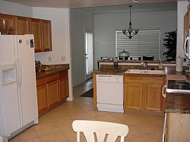 Great 2 BR, 2 BA Townhouse In Biltmore Area  in Phoenix, AZ (Photo 2 of 6)