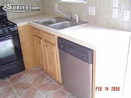 Heights 1 BR, 1 BA Duplex For  Rent in Houston, TX (Photo 2 of 4)