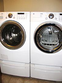 Elegant Harvard, Yale 4 BR, 3 BA, Huge 2 car Grg. in Salt Lake City, UT (Photo 6 of 6)