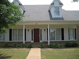 4 BR + Bonus, 3 BA Home in Ashton Woods Subdivision! in Collierville, TN