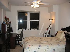 1 BR, 1 BA CONDO IN SOUTH LOOP, PARKING INCLUDED, MOVE IN NOW! in Chicago, IL (Photo 3 of 5)