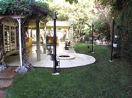 Large Room For Rent in Woodland Hills - $750 in Woodland Hills, CA (Photo 5 of 6)