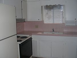DUPLEX, 2 UNIT, A/B, READY FOR RENT! in Phoenix, AZ (Photo 3 of 6)
