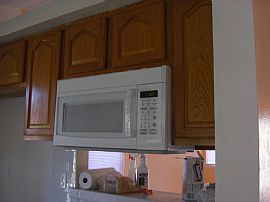 Single Family 2 BR, 1 BA Home Near Cooley Dr in Colton, CA (Photo 1 of 6)