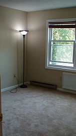 Gorgeous 3 BR, 1 BA Condo Updates, Hardwood Floors Included in Jewett City, CT (Photo 6 of 6)