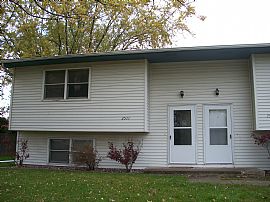 3 BR, 1 BA, Needing Someone To Take Over Lease In January, 2010. in Cedar Falls, IA