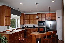 Large 5 BR, 2.5 BA Family Home In South Snohomish in Snohomish, WA (Photo 2 of 6)