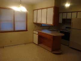 Very Clean 2 BR, 1 BA Off Canton Rd. In Ellet in Ellet, OH (Photo 2 of 4)