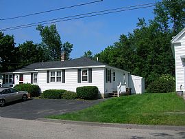 Quiet 2 Br, 1 Ba Condo in Excellent Location  in Saco, ME (Photo 1 of 5)
