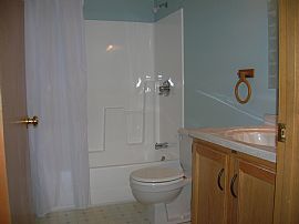 Quiet 2 Br, 1 Ba Condo in Excellent Location  in Saco, ME (Photo 2 of 5)