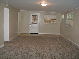 Charming 3 BR, 2 BA Brick Home, Centrally Located in Jacksonville, FL (Photo 4 of 6)