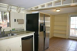 Beautiful 2 BR, 1 BA Lake View House  With Garage in South Sutton, NH (Photo 4 of 4)