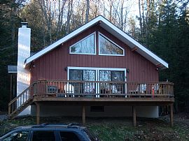 Gorgeous 3 Br, 2 Ba Ski Chalet in South Londonderry, VT