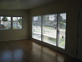 NEW PRICE: Nice 3 BR, 1 BA Home For Rent In North Tacoma in Tacoma, WA (Photo 5 of 6)