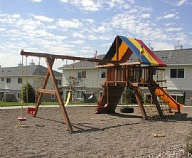 Unique 2 BR, 2.5 BA Near Northtown Mall in Coon Rapids, MN (Photo 5 of 6)