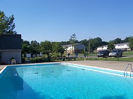 Live Large For Less In This Quiet 2 BR, 1.5 BA Townhome in Louisville, KY (Photo 4 of 6)