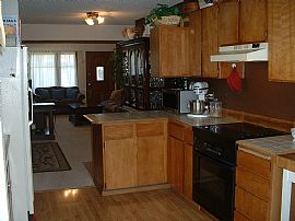 Lovely 3 BR, 1 BA Home  in Tacoma, WA (Photo 3 of 6)