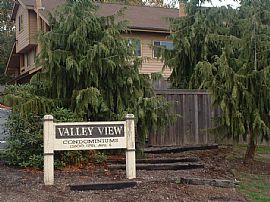 Quiet 1 BR, 1 BA Condo In Valley View Condo Complex in Skyway, WA