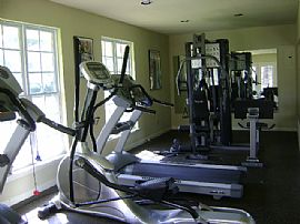 HUGE 2 BR, 1 BA Apartments, AMAZING Amenities At Arbor Walk in Hattiesburg, MS (Photo 2 of 9)