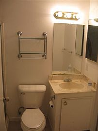 Great Spacious 3 BR, 2 BA Home With Tenant Choice Of Paint! in Palm Springs, CA (Photo 4 of 12)