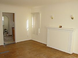 Spacious 2 BR, 1 BA Whittier Home With Gardener Provided in Whittier, CA (Photo 2 of 5)