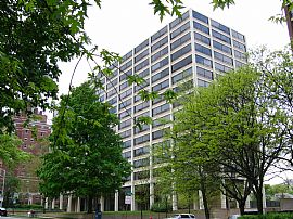 Beautiful SAFE 2 BR, 2 BA Condo With STUNNING VIEWS! Near JHU! in Baltimore, MD (Photo 2 of 8)