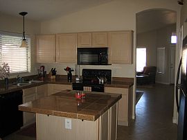 Cozy 3 BR, 2 BA House In Tatum Highlands Near Desert Ridge in Phoenix, AZ (Photo 2 of 4)