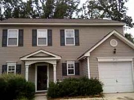 Spacious 3 BR, 2 BA Near Concord Mills In Cul-De-Sac in Charlotte, NC