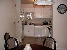 Beautiful, Spacious 3 BR, 1 BA Townhome With Fresh Paint in Thornton, CO (Photo 3 of 6)