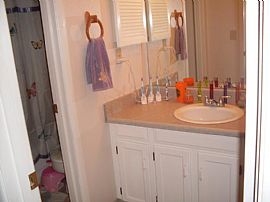 Beautiful, Spacious 3 BR, 1 BA Townhome With Fresh Paint in Thornton, CO (Photo 4 of 6)