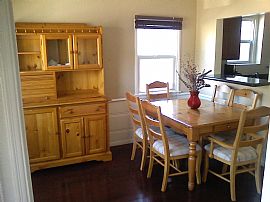 Quaint 3 BR, 2 BA House In Beautiful Quiet West LA Neighborhood in Los Angeles, CA (Photo 3 of 10)