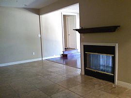 Quaint 3 BR, 2 BA House In Beautiful Quiet West LA Neighborhood in Los Angeles, CA (Photo 4 of 10)