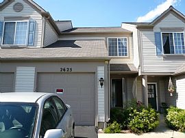 Nice 2 BR, 2 BA, 2 Story Townhome, $1130 in Naperville, IL (Photo 3 of 8)