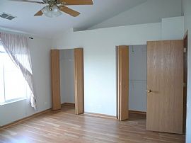 Nice 2 BR, 2 BA, 2 Story Townhome, $1130 in Naperville, IL (Photo 7 of 8)