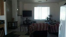 Beautiful 4 Br, 2 Ba Home with Lovely Granite Counter Tops in Joshua Tree, CA (Photo 5 of 7)