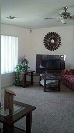 Beautiful 4 Br, 2 Ba Home with Lovely Granite Counter Tops in Joshua Tree, CA (Photo 7 of 7)