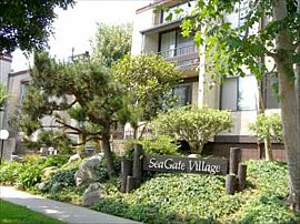 Charming 2 BR, 2 BA, 2 Story Condo, Bright! in Playa del Rey, CA (Photo 5 of 8)