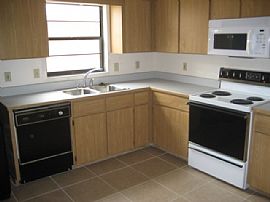 Beautiful 2.5 BR, 2 BA House With Enclosed Porch, Close To UCF in Orlando, FL (Photo 1 of 3)