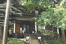 Newly remodeled 4 BR, 1 BA Duplex In Historic Brick Building in Pittsburgh, PA