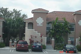 Beautiful 3 BR, 2 BA Condo Near Shopping, Restaurants, BCC in Pembroke Pines, FL (Photo 1 of 12)