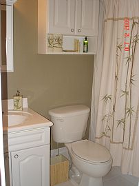 Beautiful 3 BR, 2 BA Condo Near Shopping, Restaurants, BCC in Pembroke Pines, FL (Photo 11 of 12)