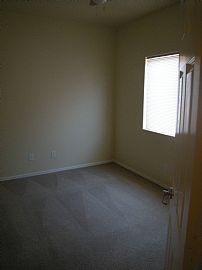 Newer 3 BR, 1 3/4 BA Home With Breakfast Bar  in Tolleson, AZ (Photo 4 of 5)