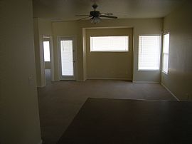 Newer 3 BR, 1 3/4 BA Home With Breakfast Bar  in Tolleson, AZ (Photo 5 of 5)