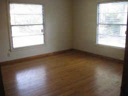 Nice 3 BR, 2 BA House In Great Location With Brand New Carpet in Arlington, TX (Photo 3 of 4)