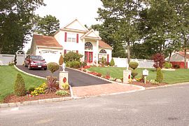 Magnificent And Cozy 3 BR, 2.5 BA Home With Huge Chandelier! in Middle Island, NY (Photo 2 of 6)